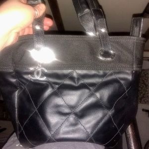 Channel purse